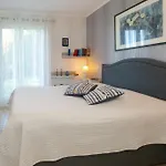 Maison Dans Un Parc De Verdure Villa
