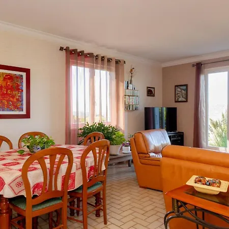 Maison Dans Un Parc De Verdure Villa